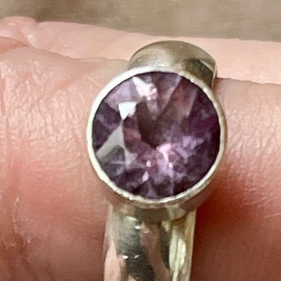 2ct AMETHYST set in Sterling Ring. Winner! MOST UNIQUE STONE & SETTING! MUST SEE - Picture 5 of 16